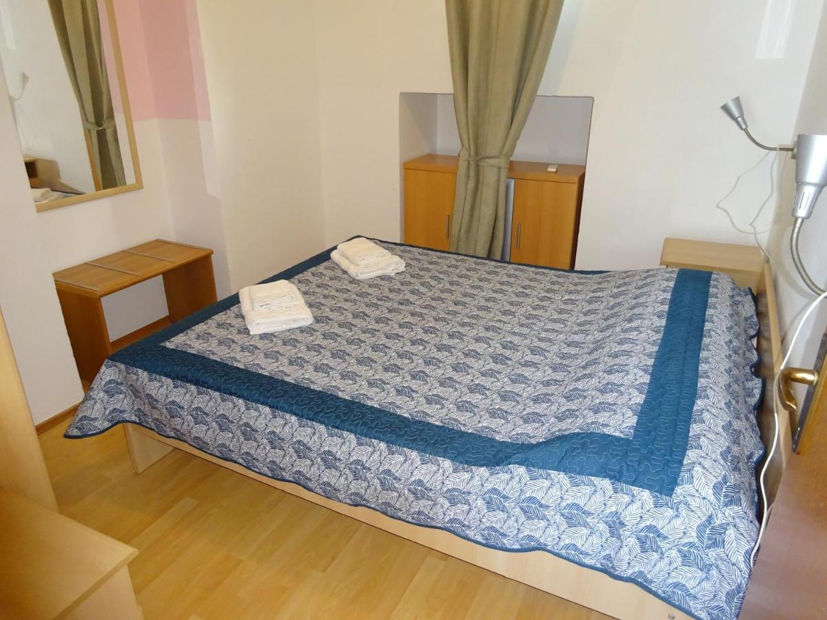 Apartments Rubin Мощеничка-Драга Экстерьер фото